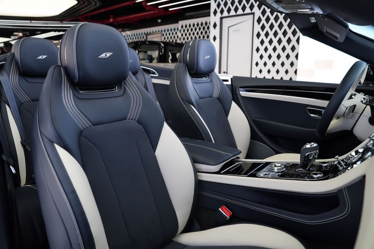 Bentley Continental GTC Bentley GTC V8S Full Carbon Exterior