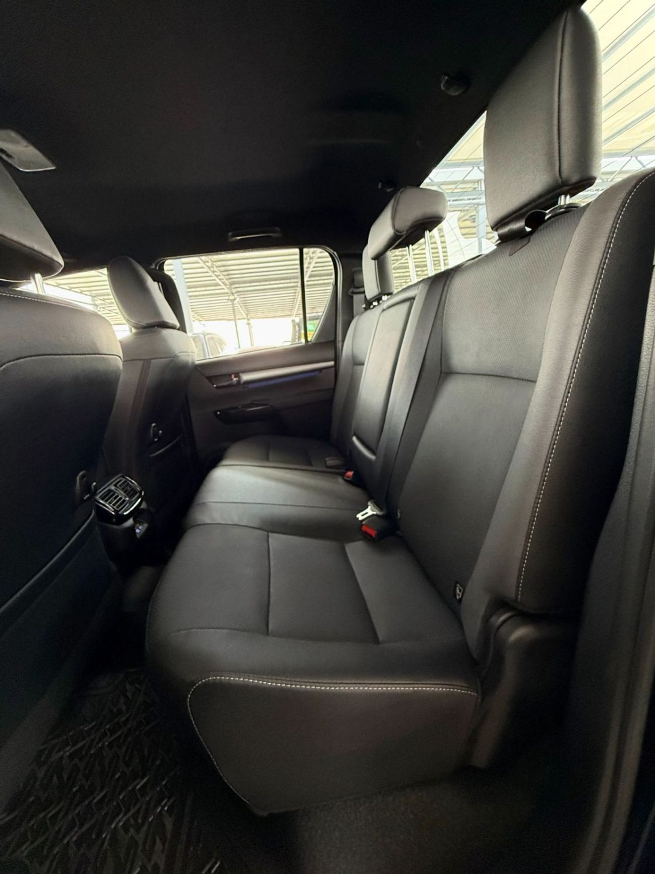 تويوتا هيلوكس HILUX ADVENTURE 2.8 DIESEL MHEV HYBRID **EXPORT ONLY**التصدير فقط خارج الخليج**