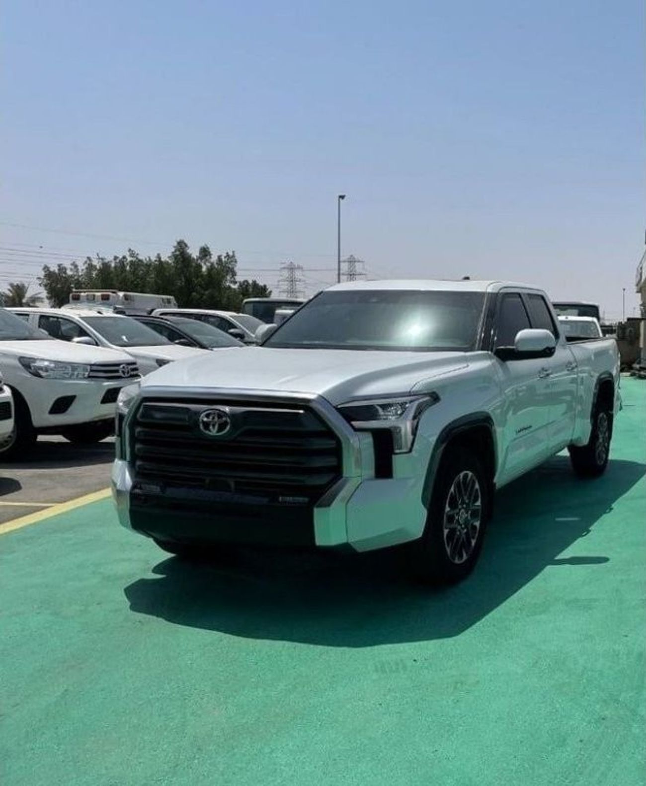 تويوتا تاندرا 2023 TOYOTA TUNDRA 3.5L PETROL AUTOMATIC ZERO KM