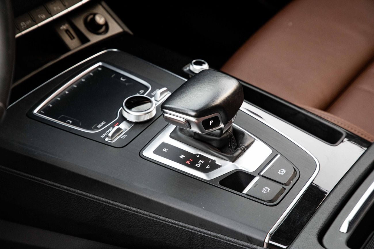 أودي Q5 Q5 S-Line 45 TFSI Quattro | 1,959 P.M | 0% Downpayment | Fantastic Condition! | Ramadan Offer!