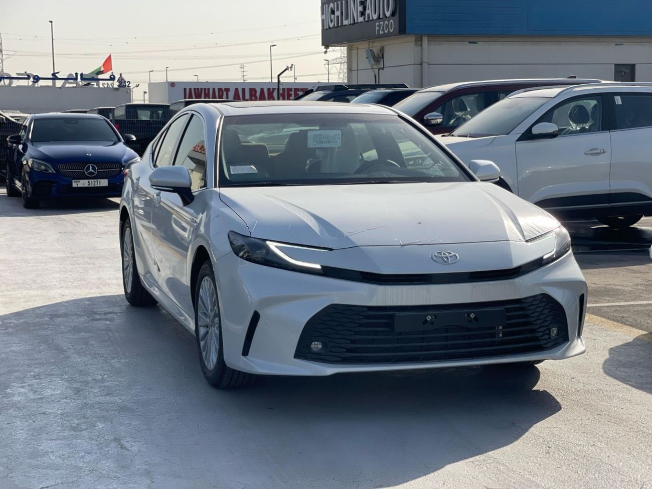 Toyota Camry 2025 TOYOTA CAMRY LE HYBRID E- PLUS