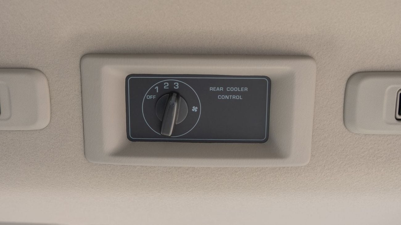 Nissan Urvan 2025 Nissan Urvan 2.5L MT Diesel 16 Seater Highroof Wide body EX