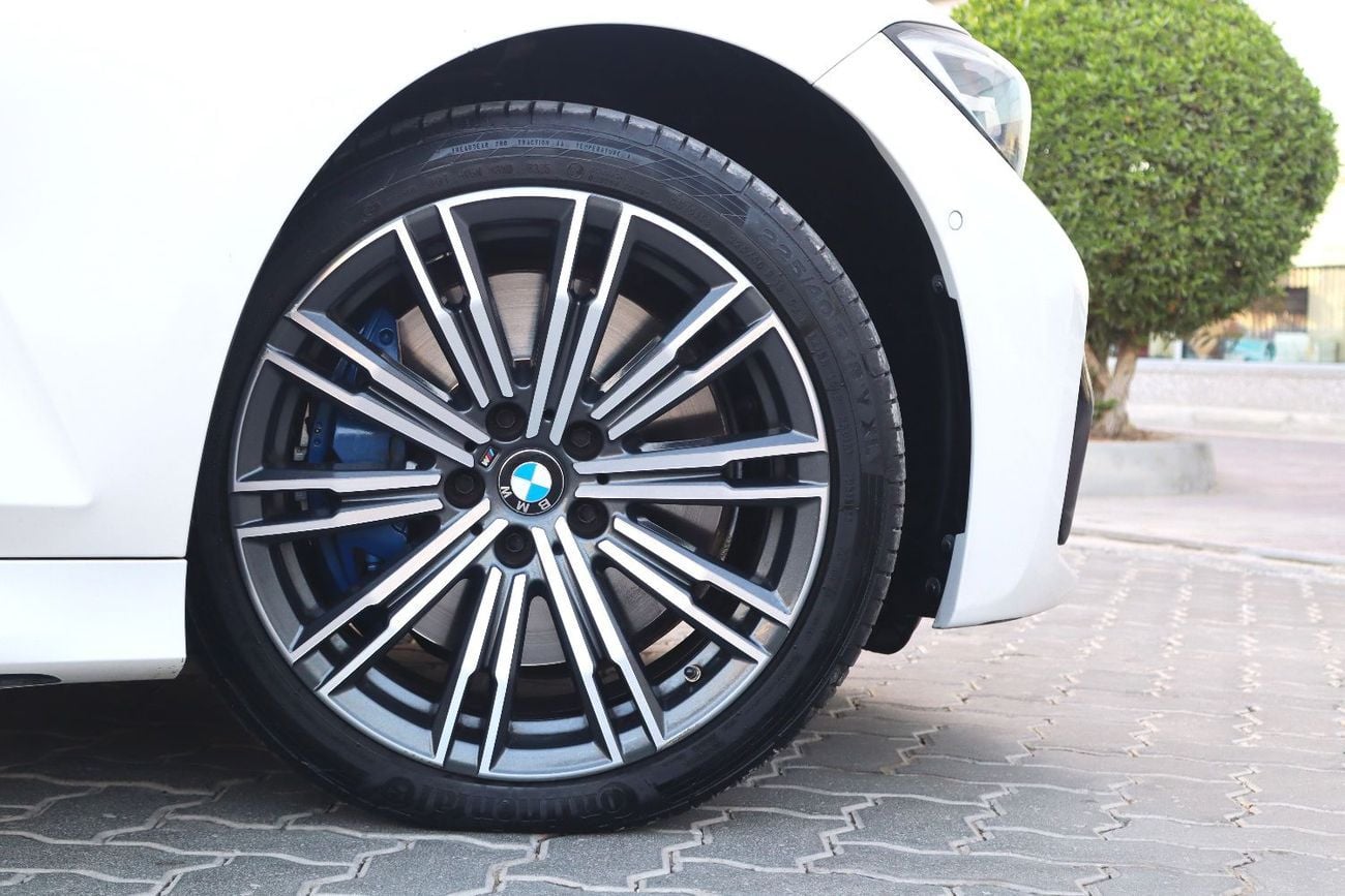 بي أم دبليو 330i M Sport 2.0L (258 HP)