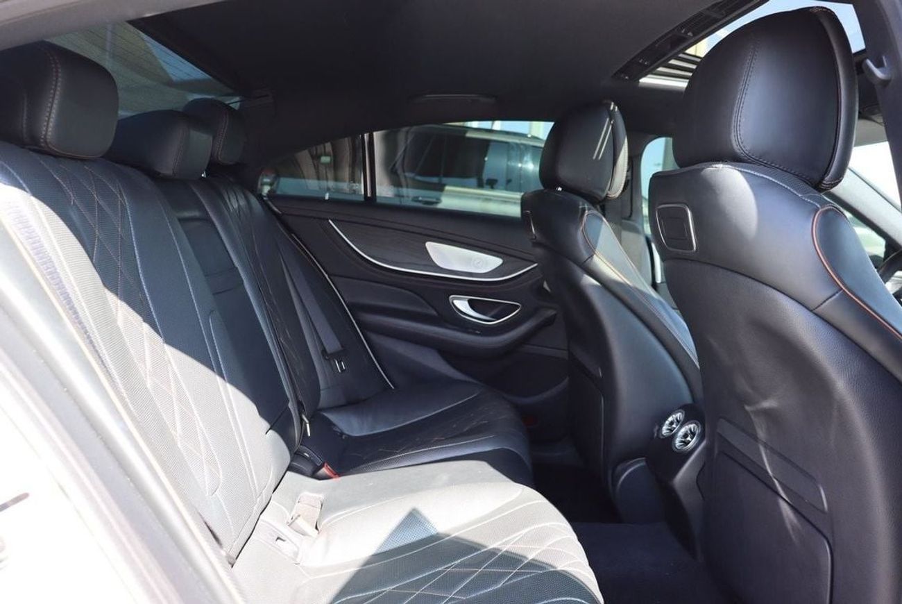 Mercedes-Benz CLS 320 Mercedes-Benz CLS 350 / 2019 / GCC / Full Option/ Full Service History