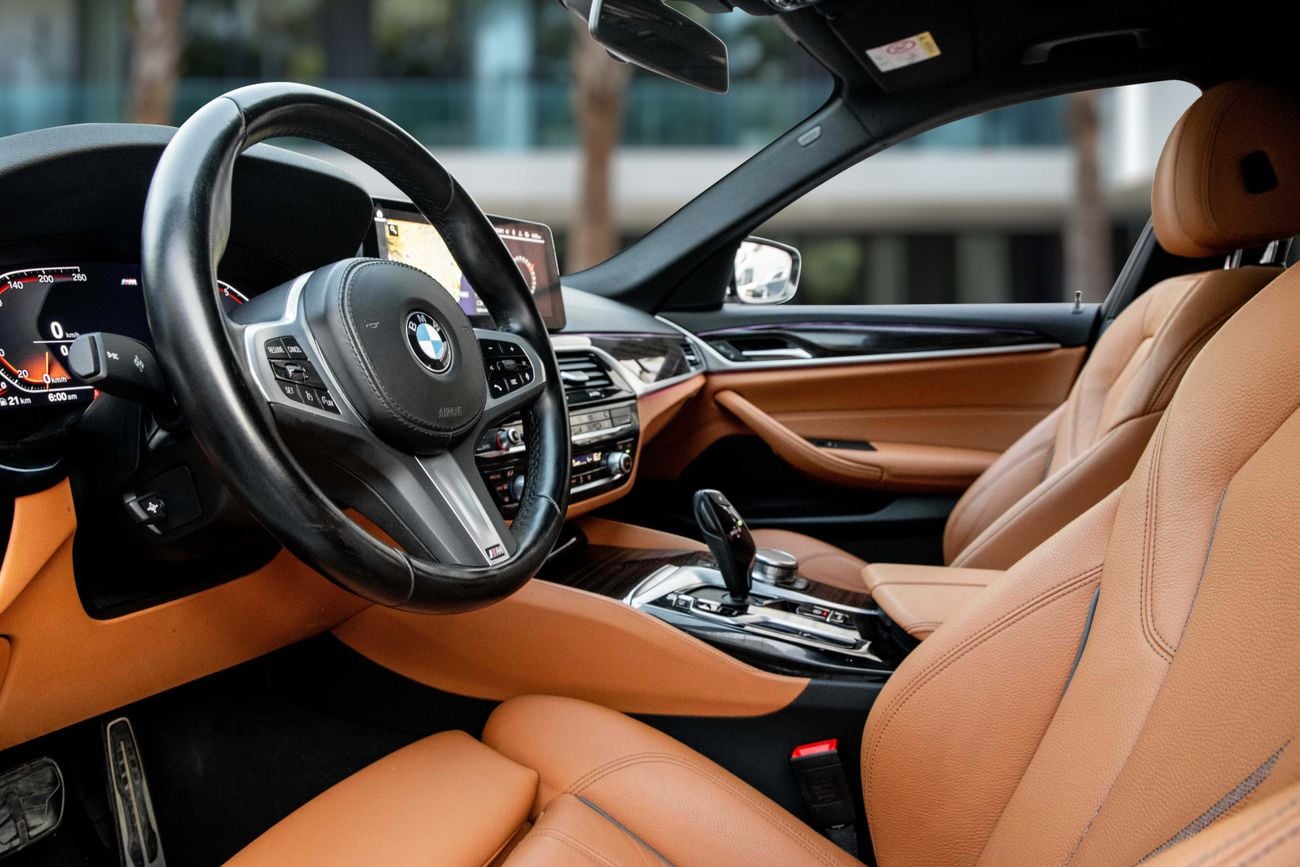 بي أم دبليو 520i 520i M-Sport | 2,644 P.M | 0% Downpayment | BMW WARRANTY+SERVICE | IMMACULATE!