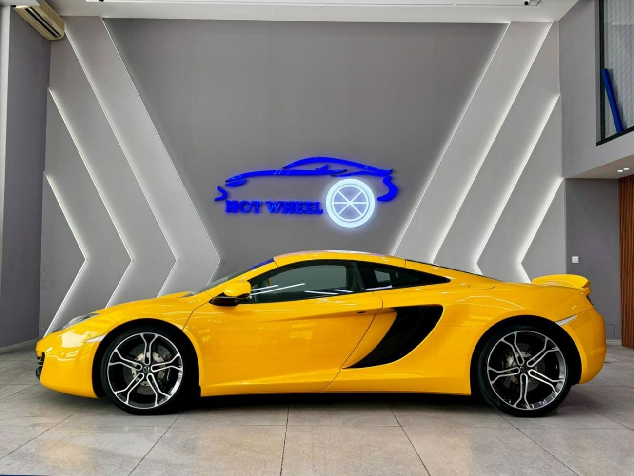 مكلارين MP4-12C | GCC | with Service history