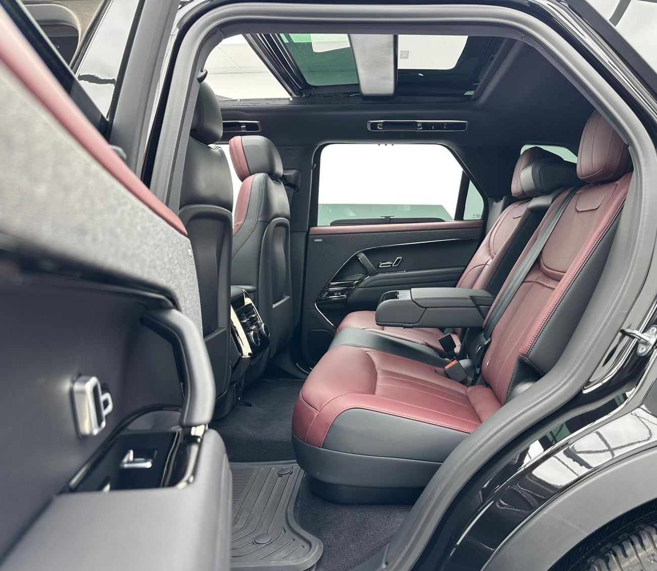 Land Rover Range Rover Sport 2026 Land Rover Range Rover HSE Dynamic P530, Land Rover Warranty + Service Contract, Full Land Rove