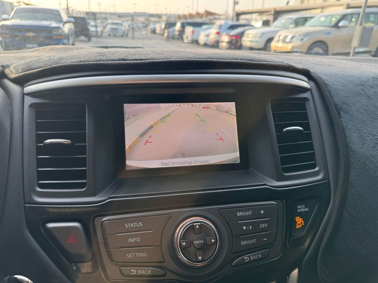 Nissan Pathfinder SV 3.5L (271 HP) In excellent condition and requires no expenses