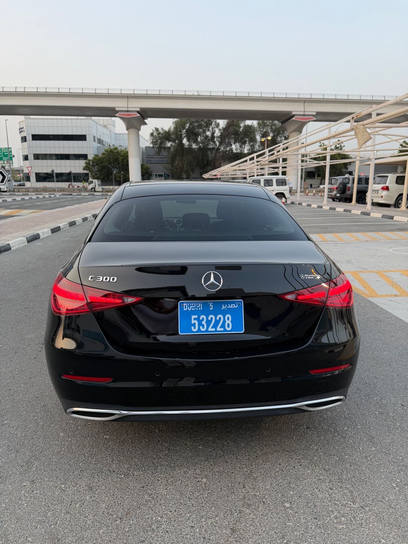 مرسيدس بنز C 300 STD (NON GCC)