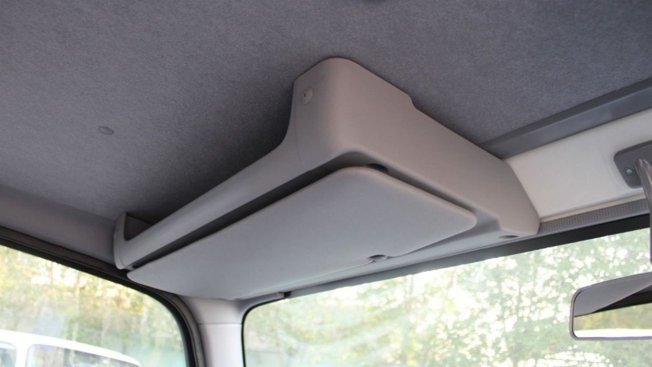 Isuzu NPR 71L 4.6L LWB Cab Chassis MT 2023YM