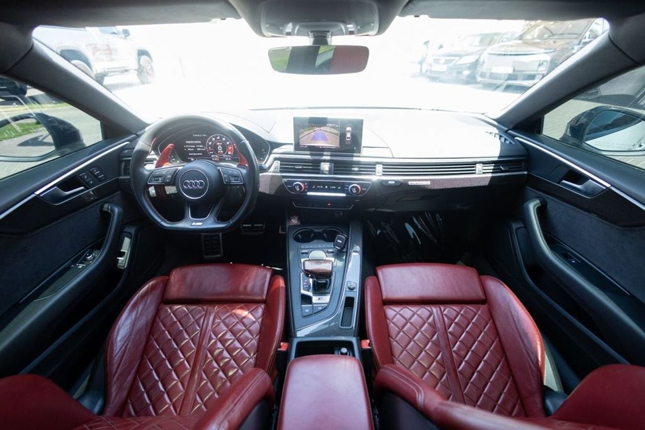 Audi S5 TFSI quattro 3.0L