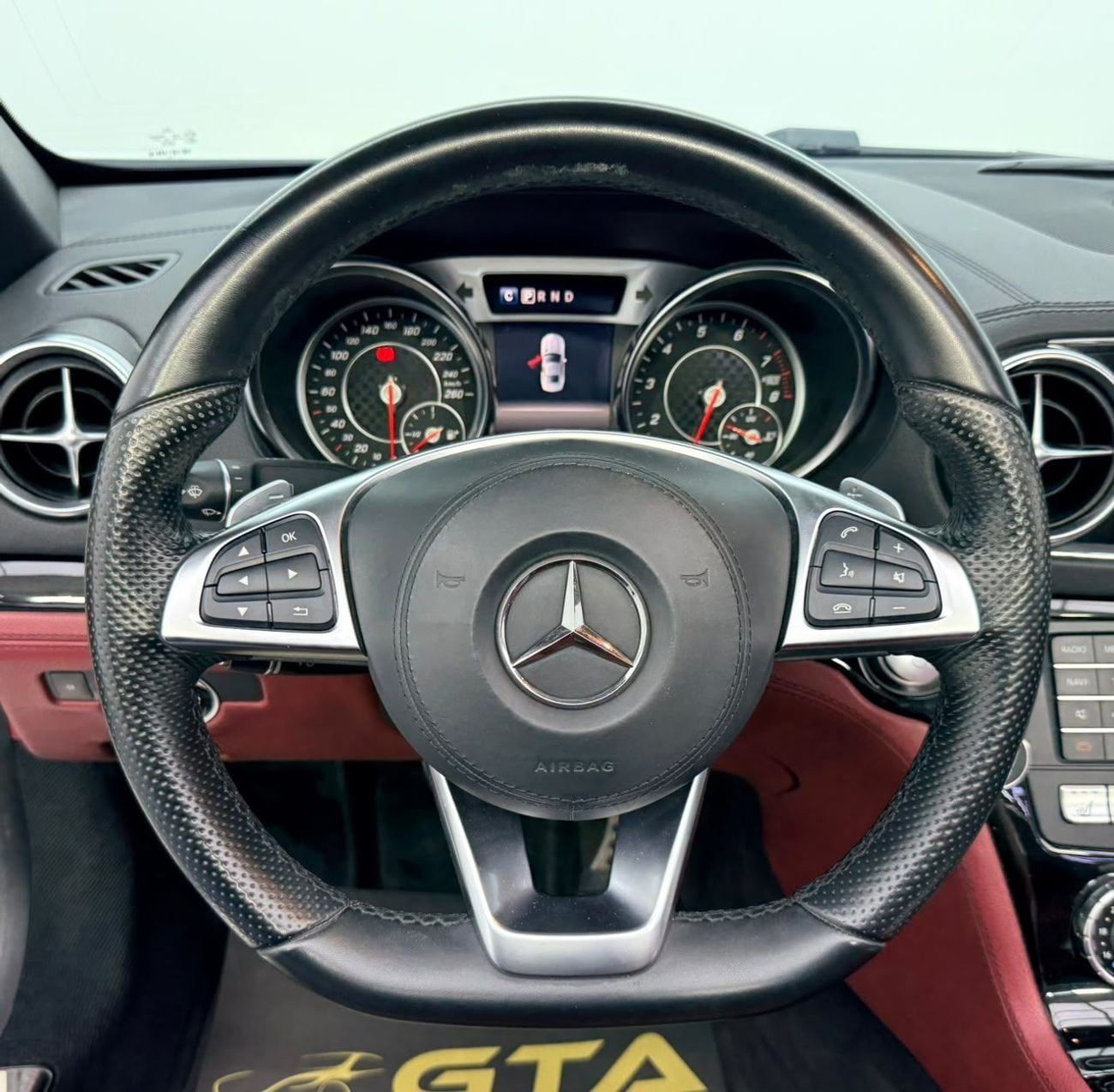 مرسيدس بنز SL 400 ستاندارد مرسيدس SL 400 AMG موديل 2018، سجل صيانة كامل، كاملة المواصفات، بحالة ممتازة، خليجية