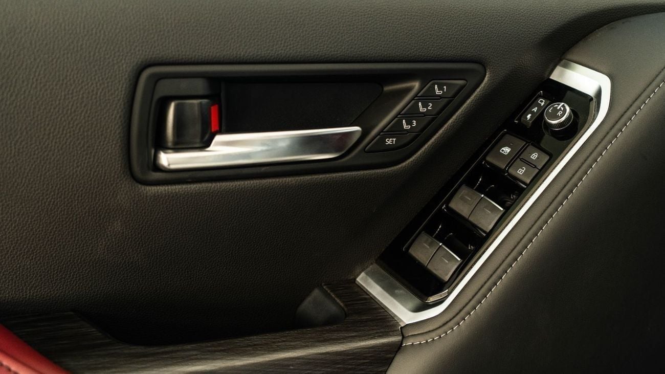 Toyota Land Cruiser VXR 3.5 TT || 2026