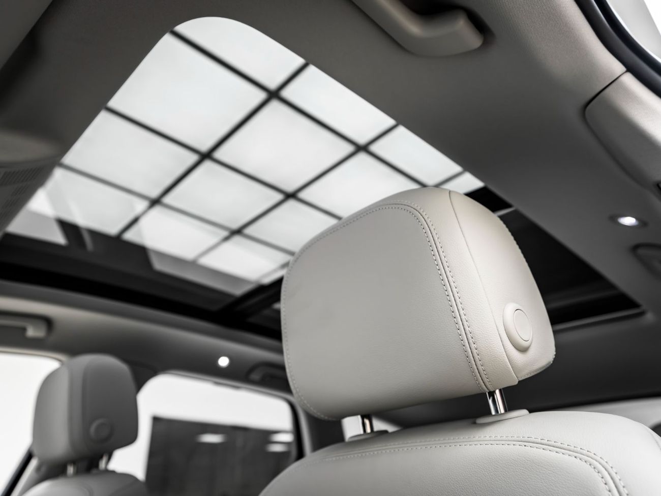 Volkswagen Touareg Comfortline 3.0L 2024 Volkswagen Touareg Comfortline, 2027 Volkswagen Warranty + Service Contract, L