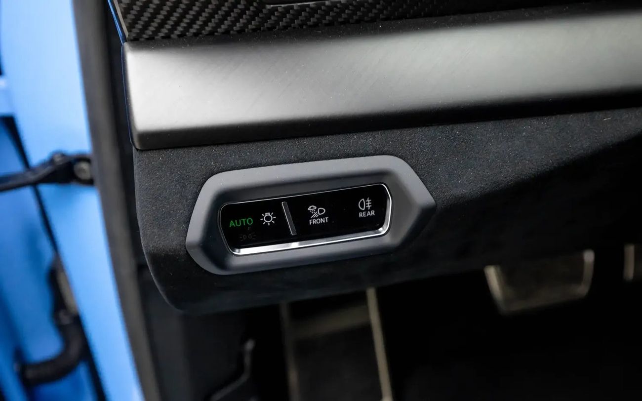 Lamborghini Urus 4.0T V8 Performante - Japanese Spec