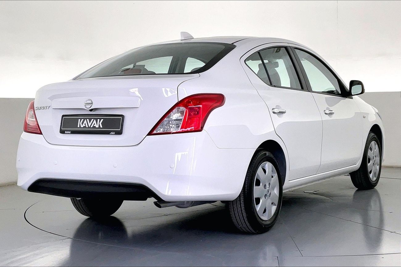 نيسان صني SV | سنة ضمان مجانية | نسبة التمويل 1.99% | خالية من أضرار الفيضانات