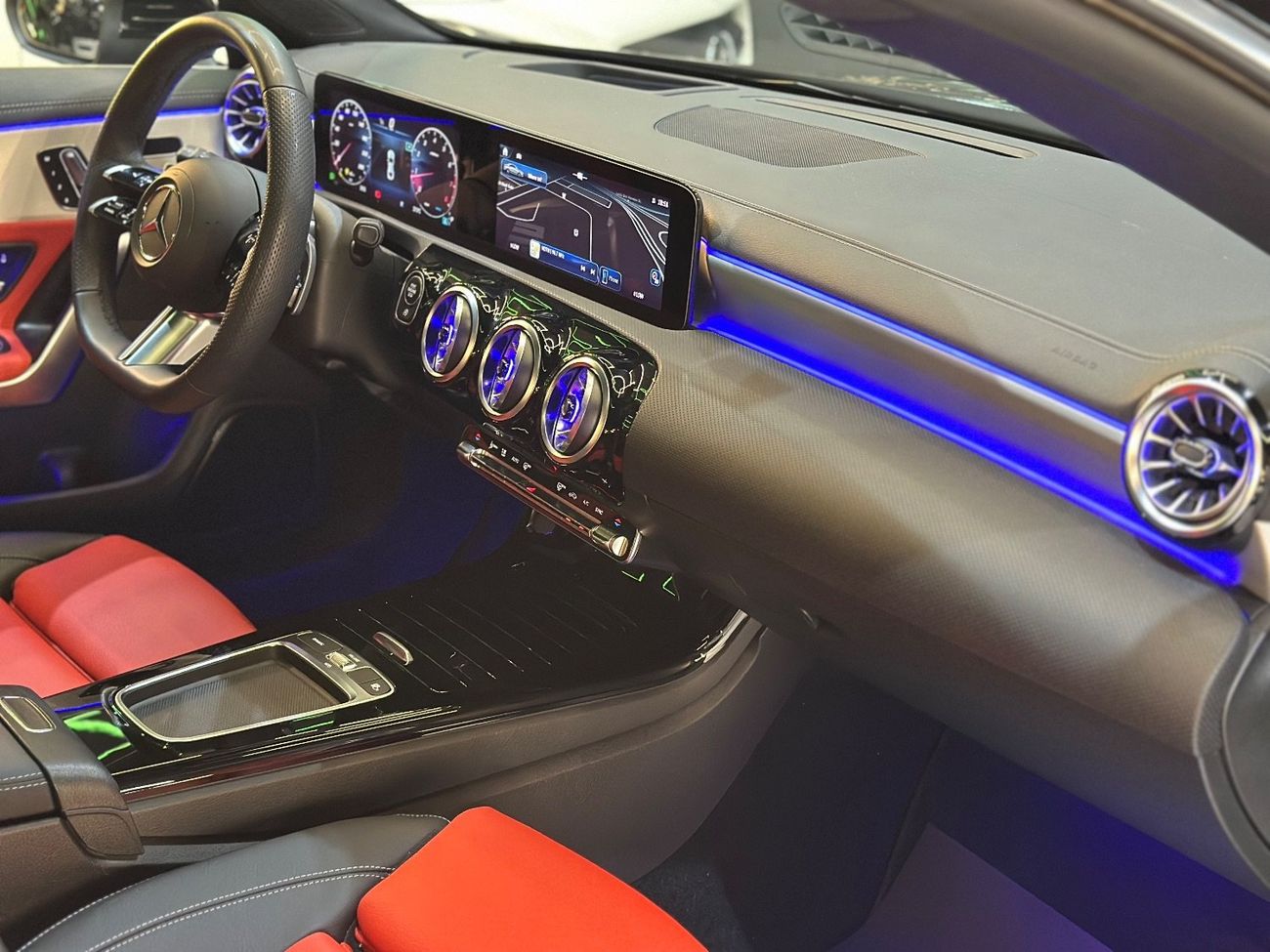 مرسيدس بنز CLA 250 4MATIC