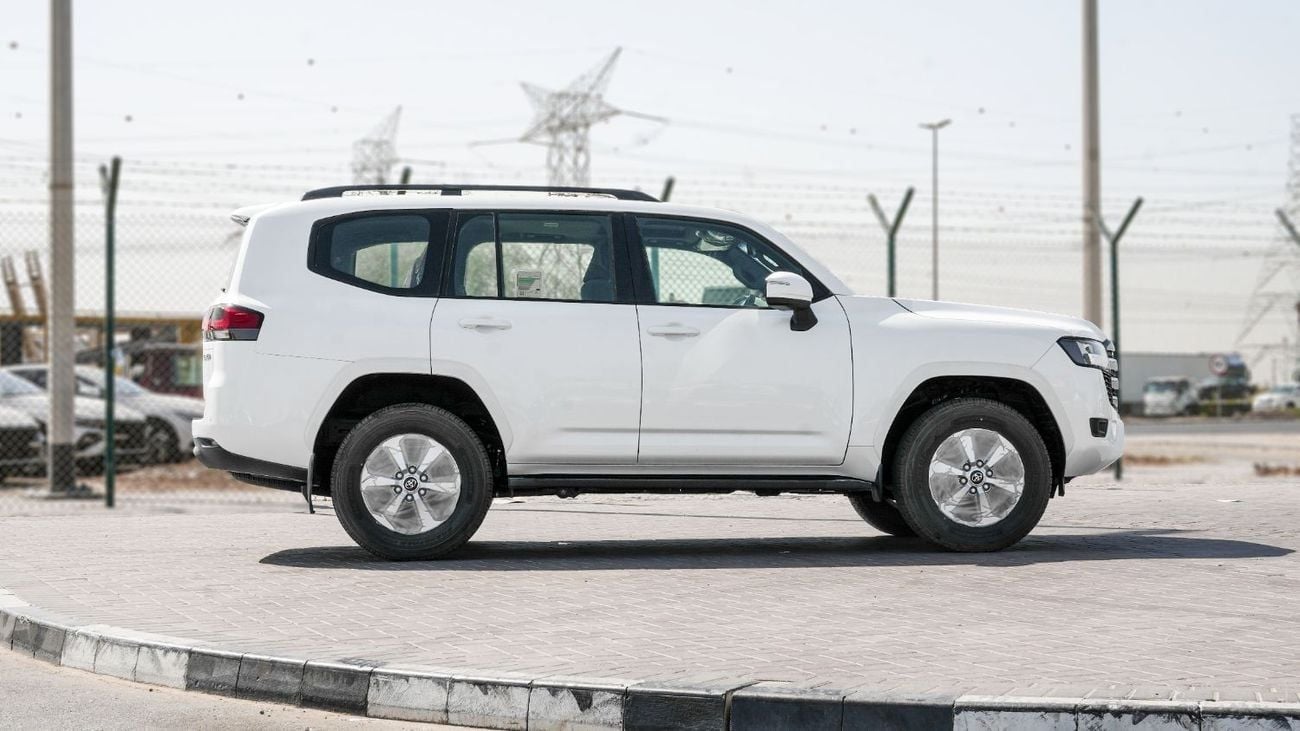 Toyota Land Cruiser 2025 Toyota Land Cruiser GXR 4.0L AT Petrol (White-Black)
