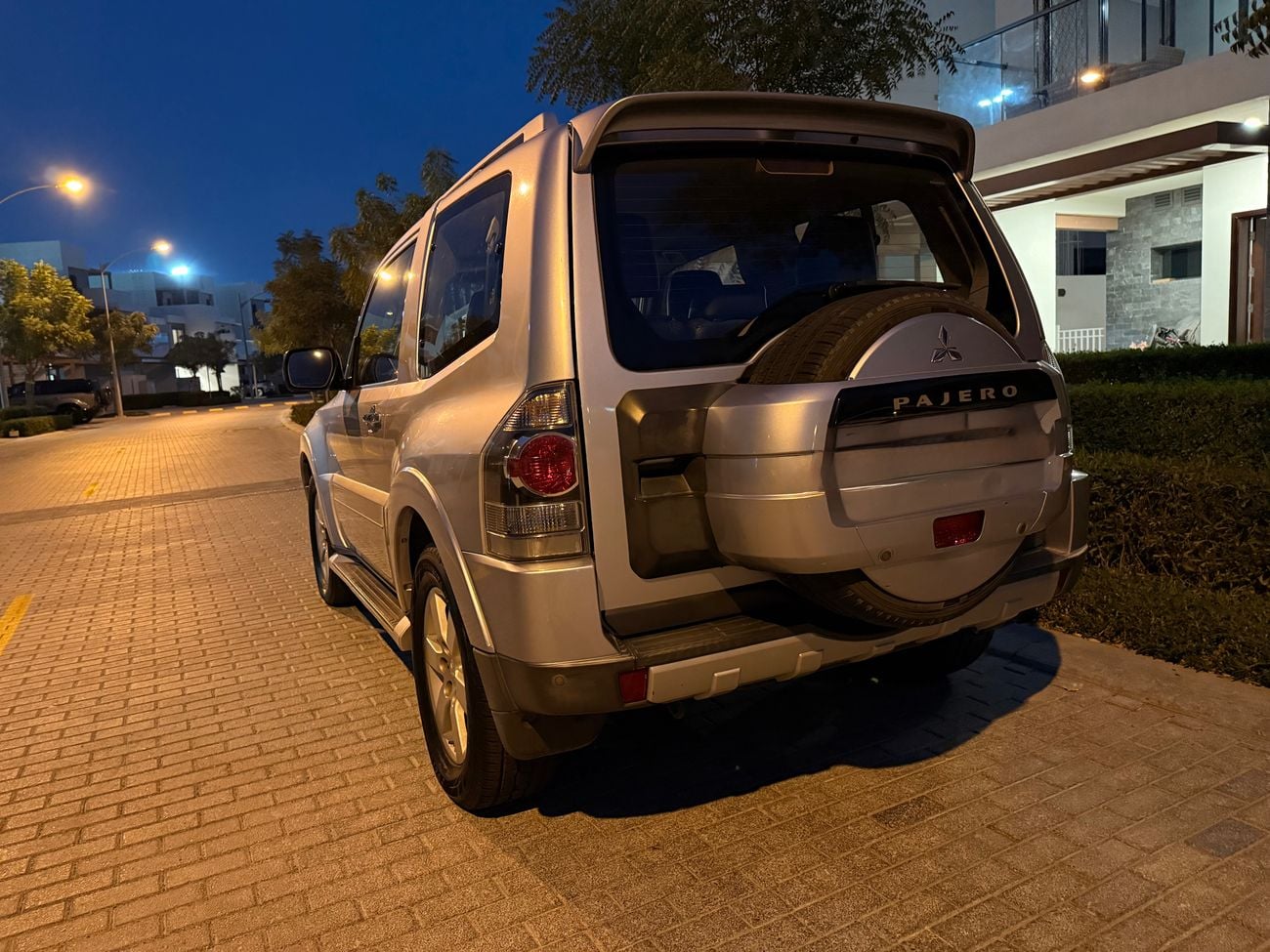 Mitsubishi Pajero GLS Highline 3.8L (241 HP)