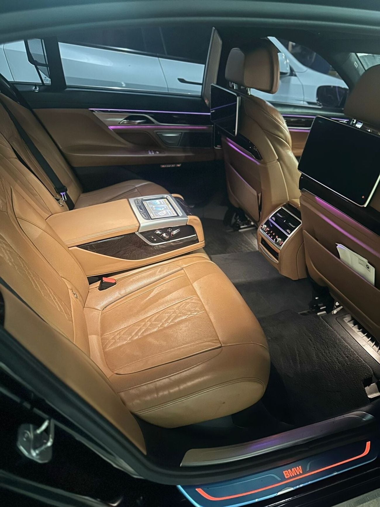 بي أم دبليو 740Li Executive 3.0L