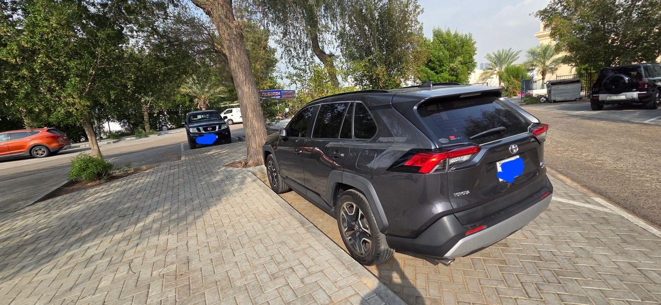 تويوتا راف ٤