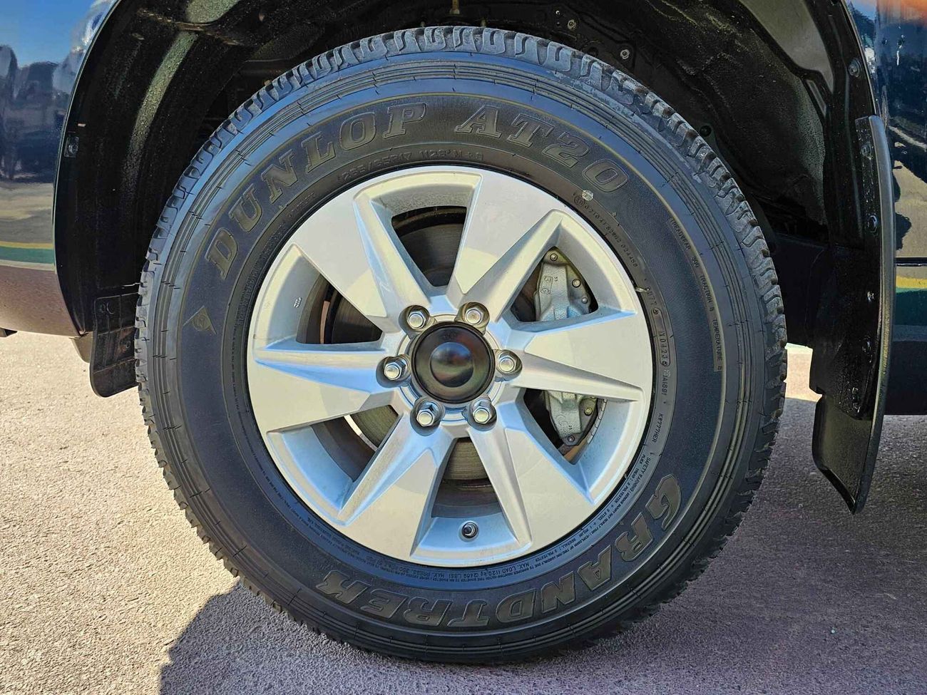 Toyota Prado TXL, 2.7L PETROL, SUNROOF, AUTO A/C, LED LIGHTS, DVD + CAMERA  (CODE # P27TXLDV3)