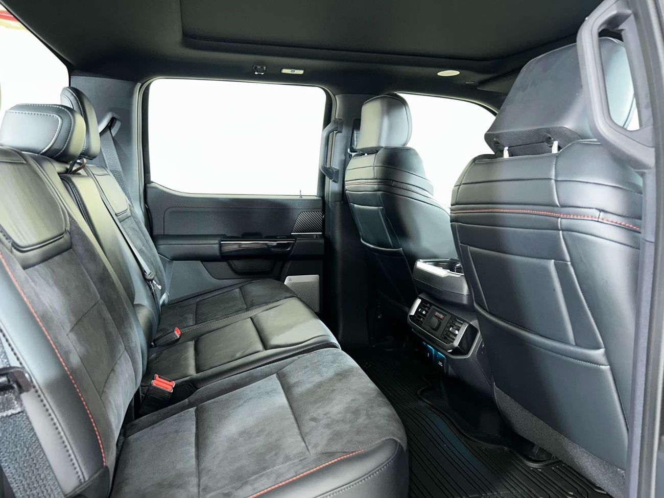 Ford F 150 RP1823 F150 RAPTOR R CREW 5.2L V8 LTHR