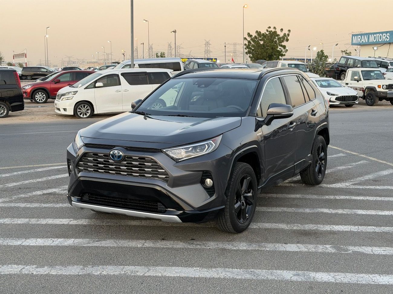 تويوتا راف ٤ 2021 TOYOTA RAV4 XSE HYBRID AWD FULL OPTIONS IMPORTED FROM USA