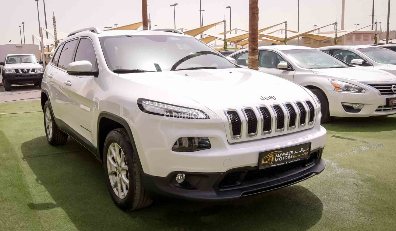 Jeep Cherokee AGENCY WARRANTY FULL SERVICE HISTORY GCC