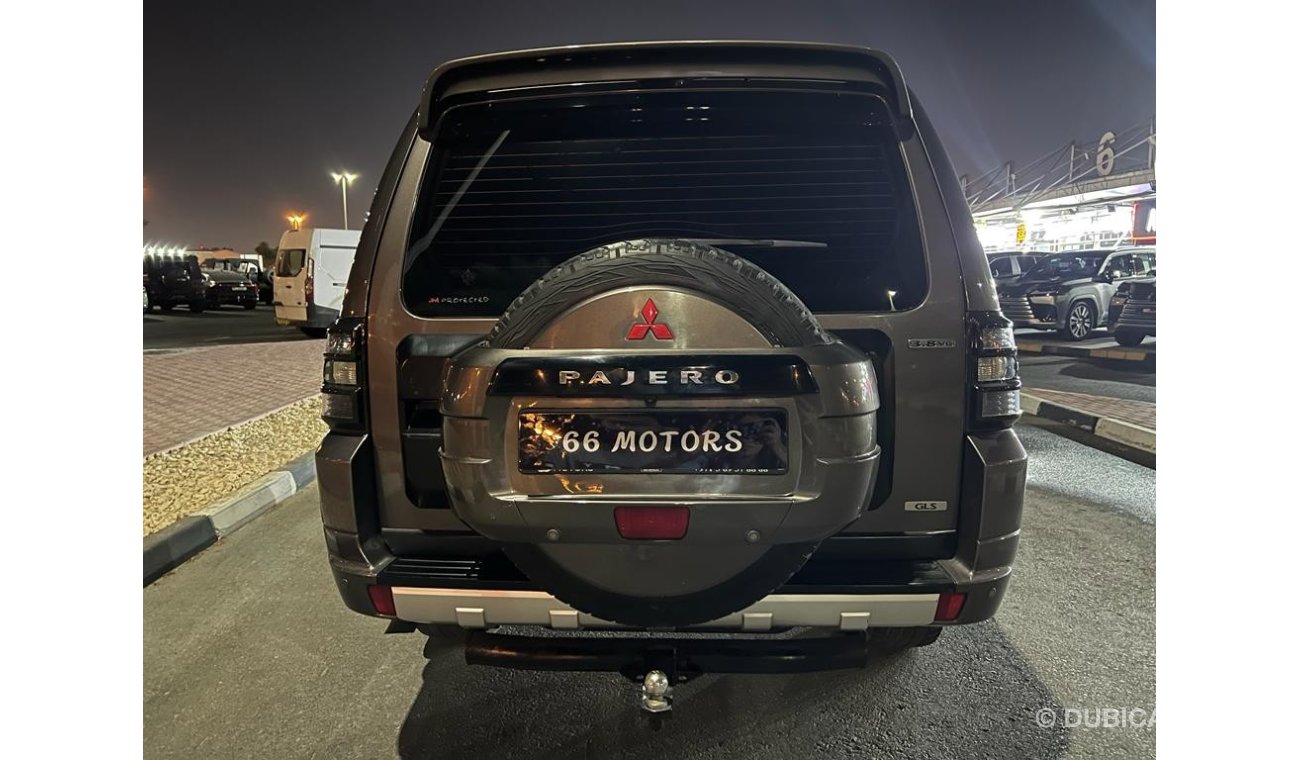 ميتسوبيشي باجيرو 3.8L with V6