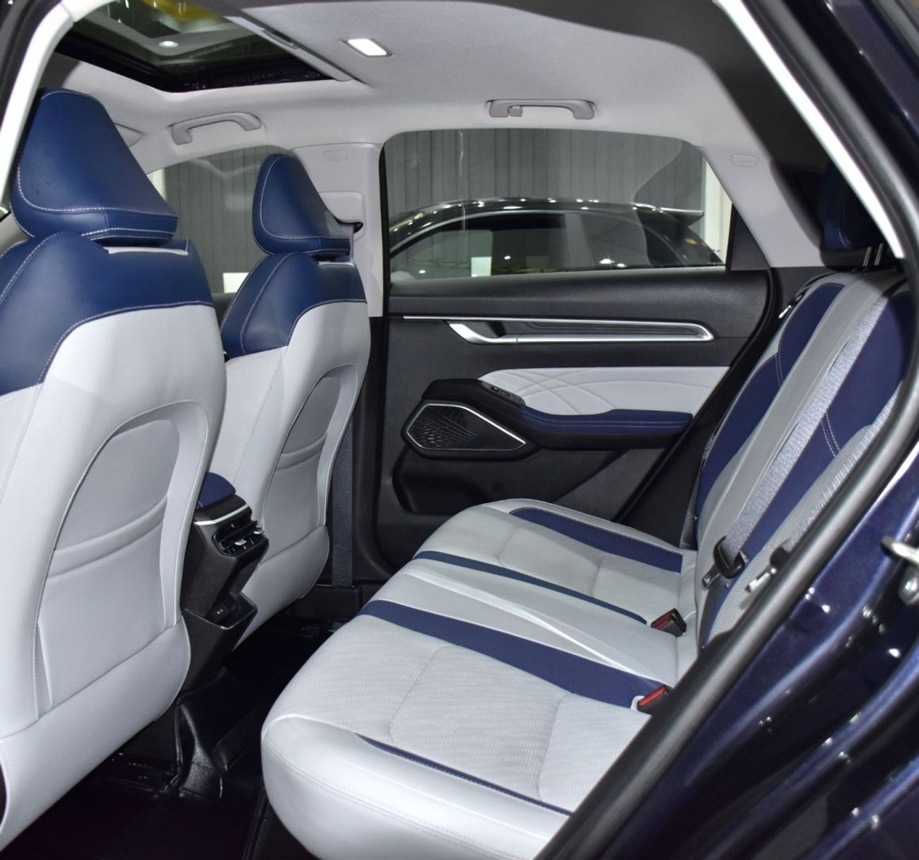 جيلي إمجراند EXCELLENT DEAL for our Geely Emgrand ( 2024 Model ) in Blue Color GCC Specs