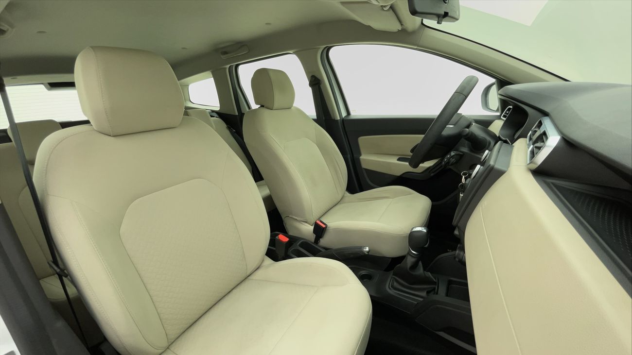 Renault Duster PE 1.6 | Zero Down Payment | Home Test Drive