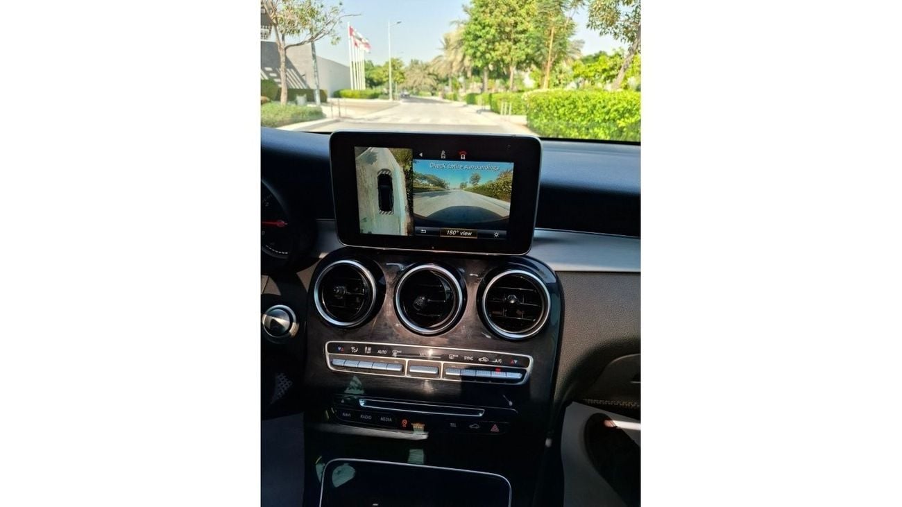 Mercedes-Benz GLC Coupe 200 Mercedes-Benz GLC220d 2018 full option