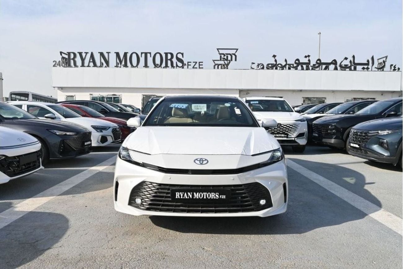 Toyota Camry LE HEV Toyota Camry LE 2.5L Hybrid, Model 2025 Color White (Export Price)