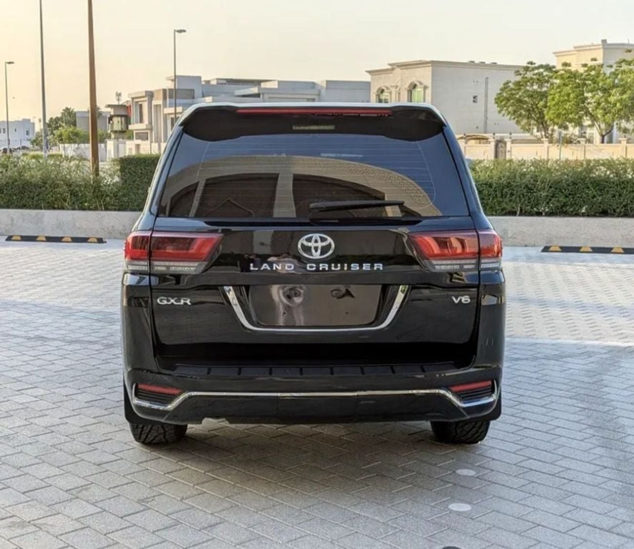 تويوتا لاند كروزر Toyota landcruise 2020Model Facelifted 2025 GXR 4.0L V6 petrol Engine Colour Black push start Transm