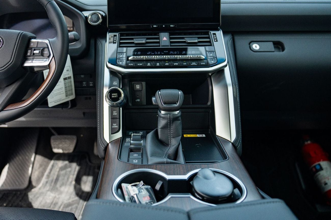 تويوتا لاند كروزر 2026 Toyota Land Cruiser GXR (4.0L V6)