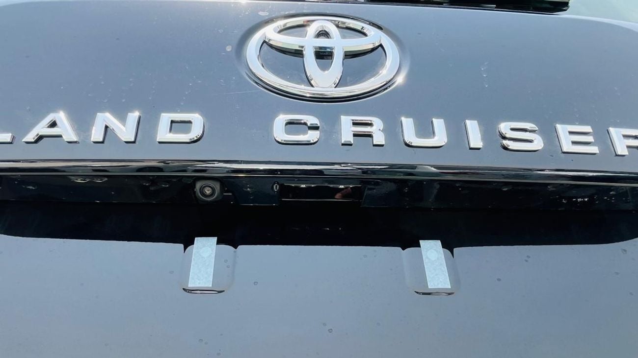 Toyota Land Cruiser GXR