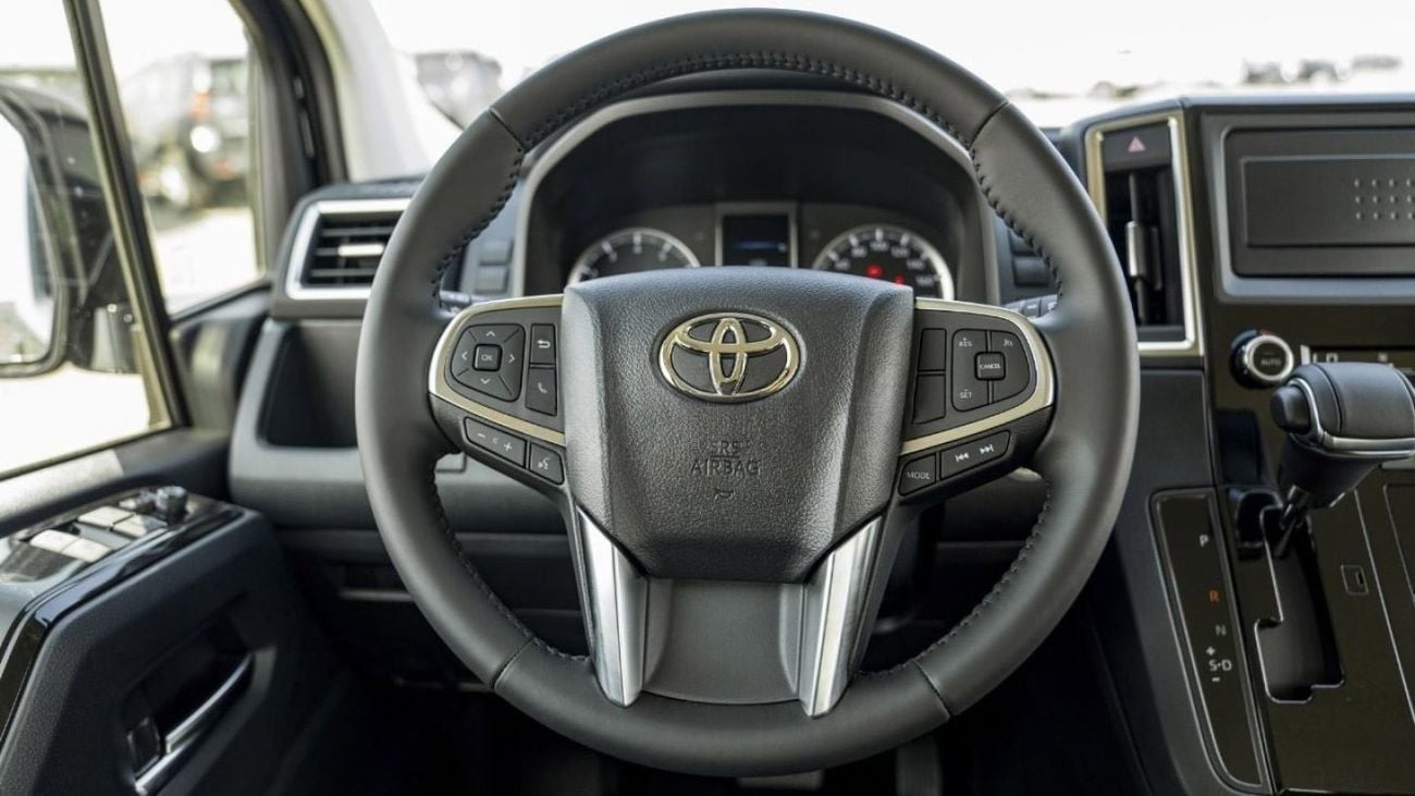 Toyota Granvia Toyota Granvia 3.5L petrol VIP 2024