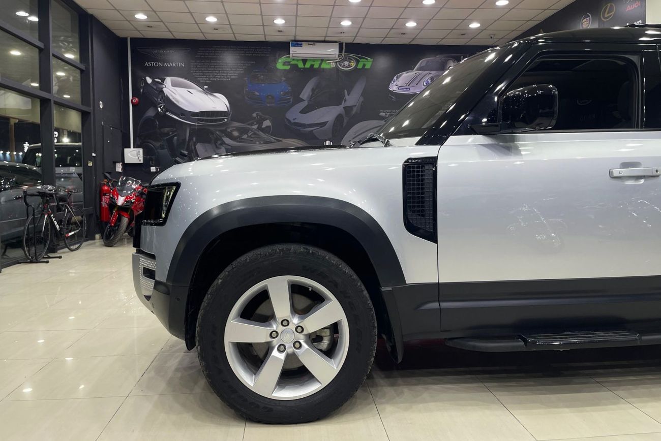 Land Rover Defender D200 110 X-Dynamic S 2.0L (5 Seater)