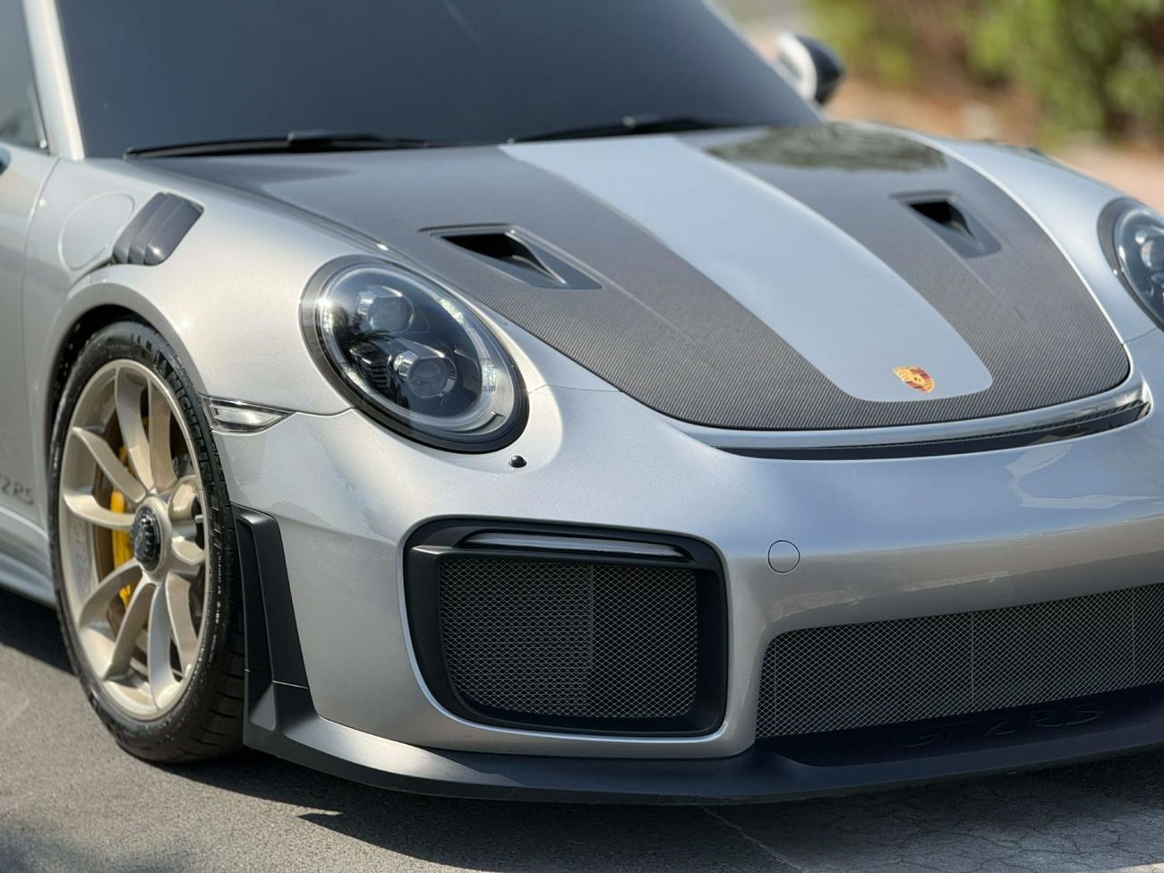 Porsche 911 GT2 RS 3.8L GCC SPEC NEAT AND CLEAN
