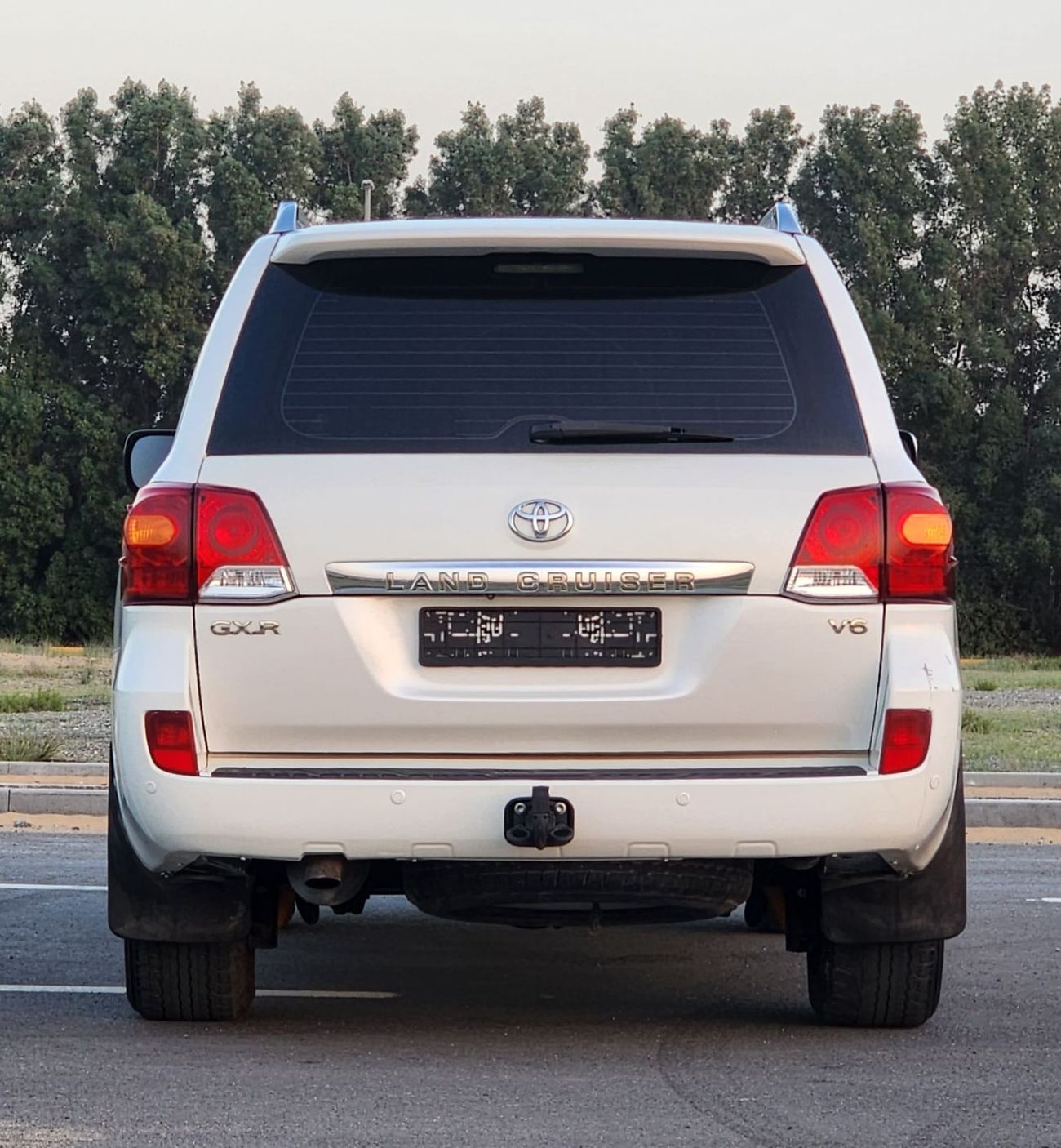 Toyota Land Cruiser GXR V6