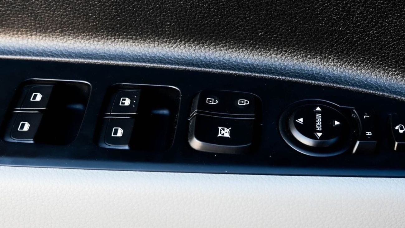 كيا ريو كيا ريو EX (YB) 2018، هاتشباك 5 أبواب، 1.4 لتر 4 أسطوانات بنزين، أوتوماتيكي، دفع أمامي