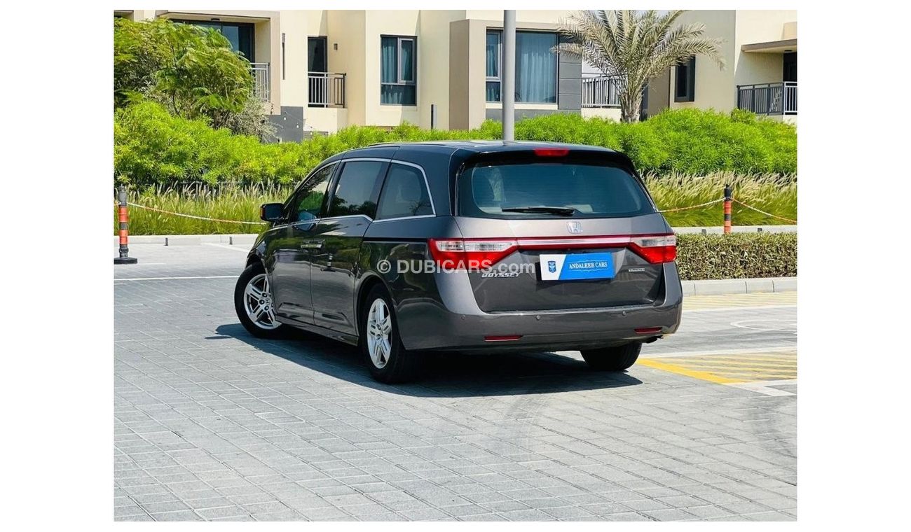 Honda Odyssey Touring 1385 P.M ODYSSEY 3.5L ll TOPEND ll AUTOMATIC DOORS ll GCC ll WELL MAINTAINED
