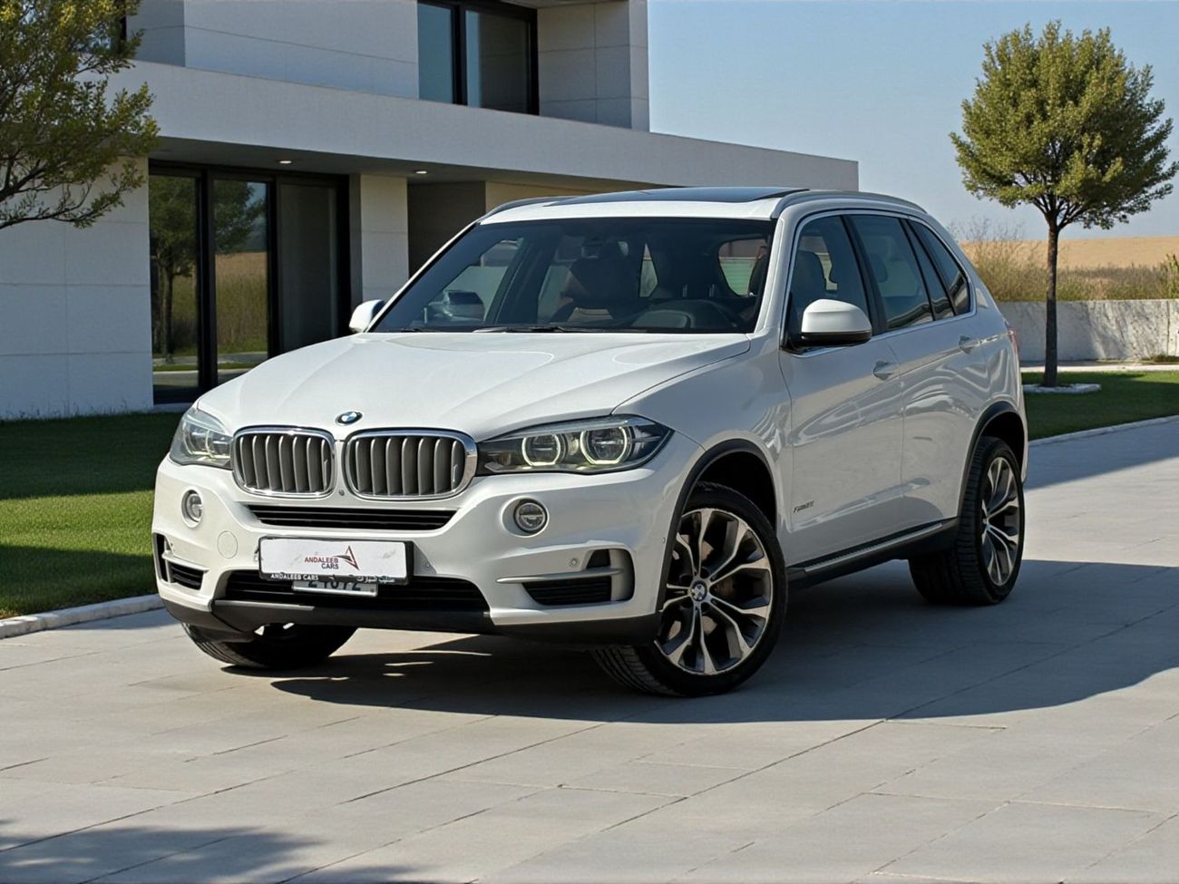 BMW X5 50i Exclusive 4.4L (5 Seater) | 2015 | GCC SPECS | Full Option