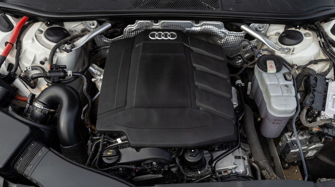 Audi A6 40 TFSI 2.0L Audi A6 40TFSI 2024 GCC under Agency Warranty and Service Contract for 1,641.00 AED monthly
