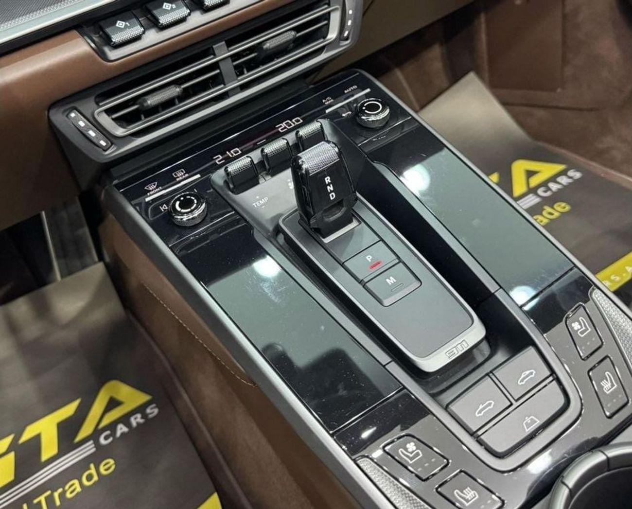 بورش 911 Carrera S 3.0L (444 HP) Convertible 2020 Porsche 911 Carrera S Cabriolet, Sep 2026 Porsche Warranty,