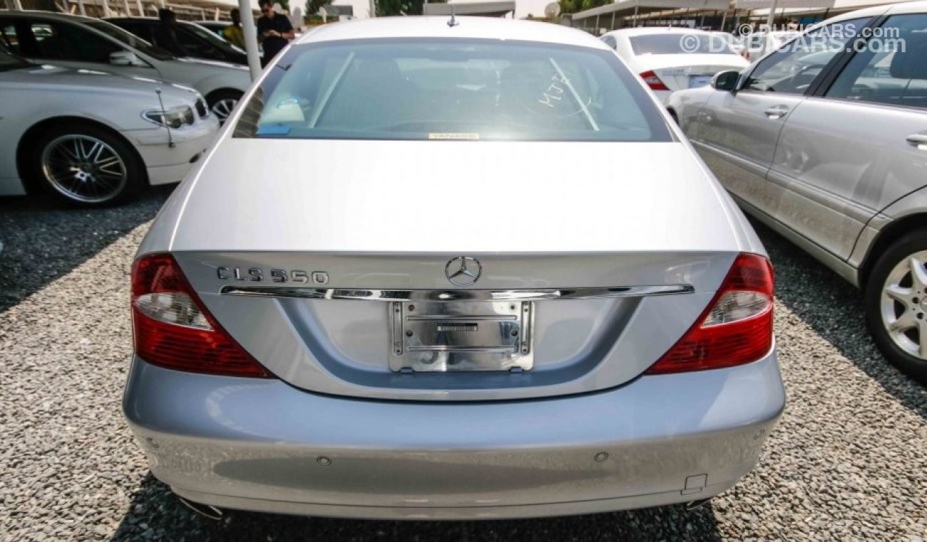 مرسيدس بنز CLS 550 وارد اليابان بطاقة جمركية