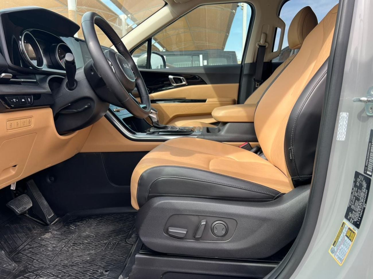 كيا كارنيفال EX KIA CARNIVAL