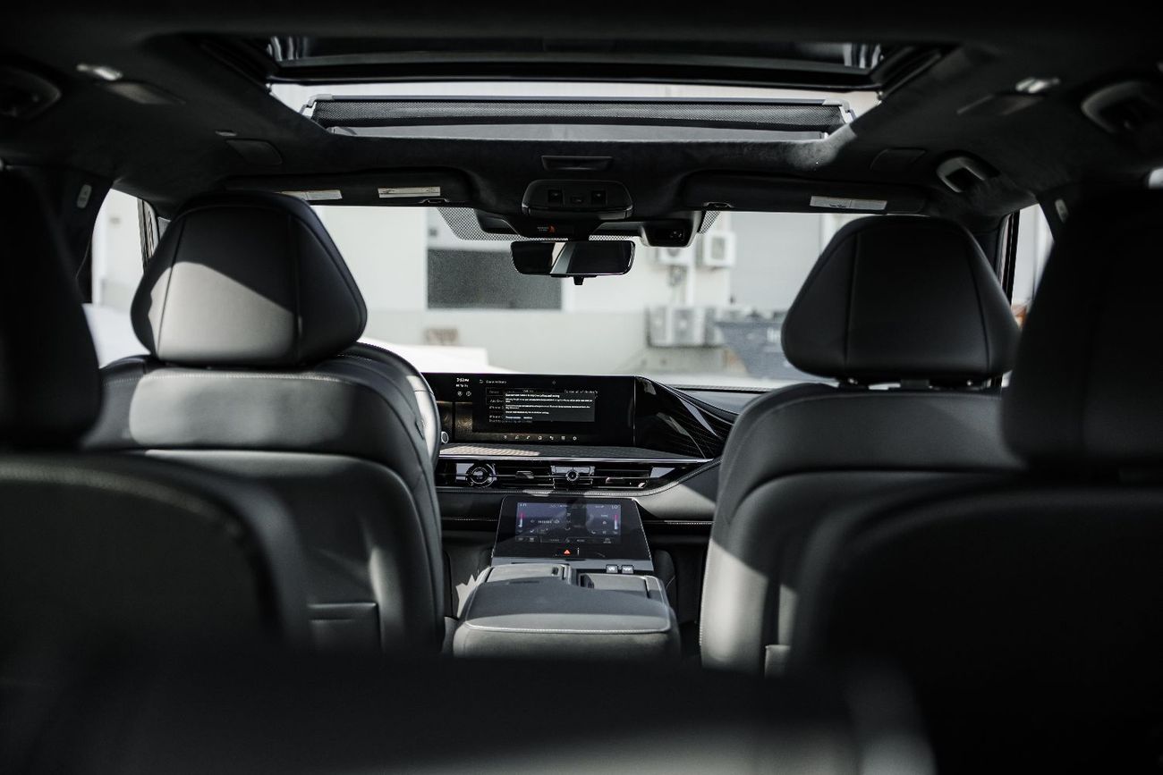 Infiniti QX80 Autograph Captain Chairs 3.5L