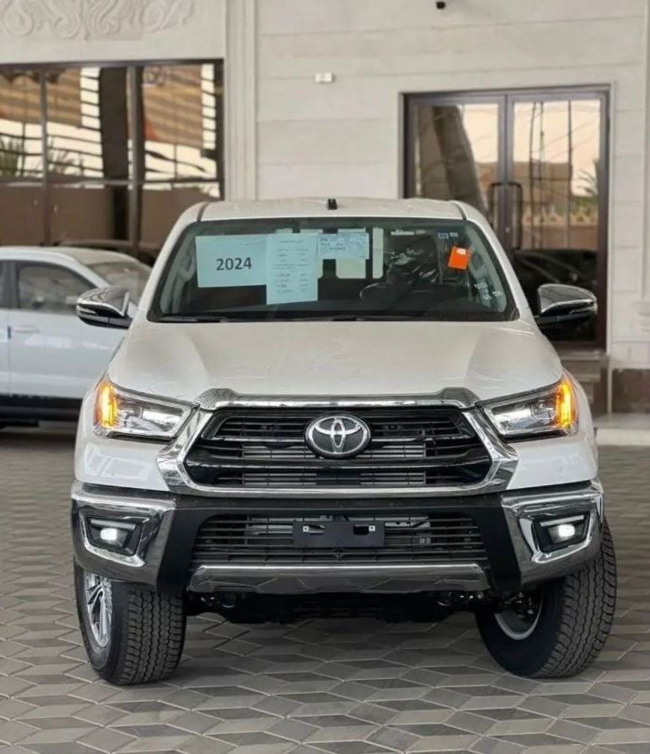 تويوتا هيلوكس 2024 تويوتا هايلكس 2400cc D4DT SR5 ديزل أوتوماتيكي 4X4 كابينة مزدوجة صفر كيلومتر كاميرا AC رقمية خيا